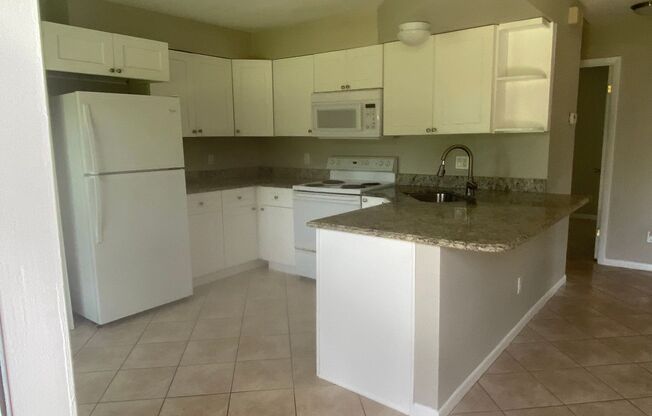 2 beds, 1 bath, $1,500