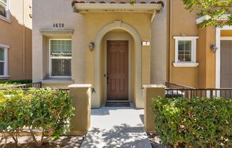 3 beds, 3.5 baths, $4,500