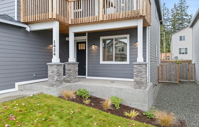 Newer 4-Bedroom Home in Bremerton