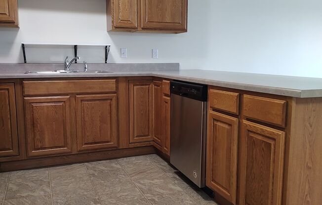 2 beds, 1 bath, $1,130, Unit A-204