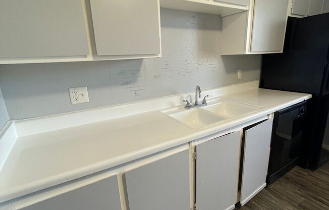 2 beds, 1.5 baths, 992 sqft, $800, Unit 231E