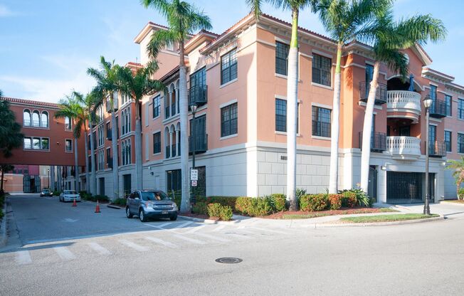 Available from June 1st - 2BR/2BA + Den unfurnished second floor condo in Coconut Point, Estero!