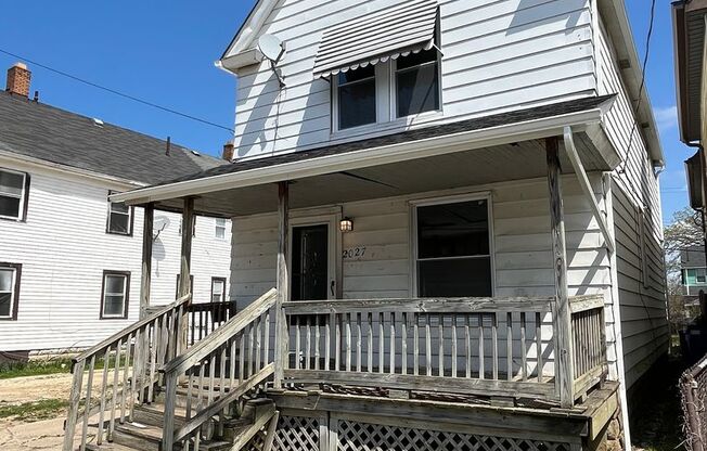 Madison/West Blvd neighborhood: 3 bedroom/1 bath single family home.