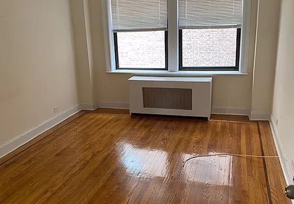 1 bed, 1 bath, $3,000, Unit 6C