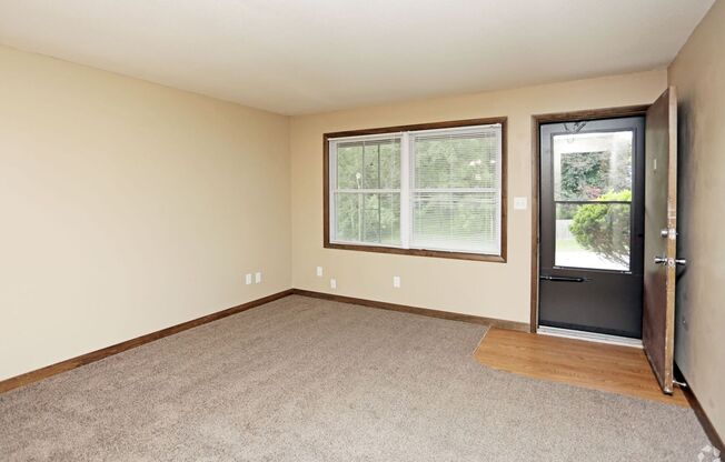 1 bed, 1 bath, 625 sqft, $865, Unit 4212 Wyndsor Terrace Building 2 #13