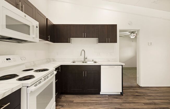 1 bed, 1 bath, 550 sqft, $1,250, Unit 014