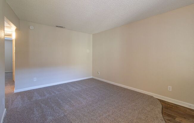 2 beds, 1 bath, $1,575, Unit 24