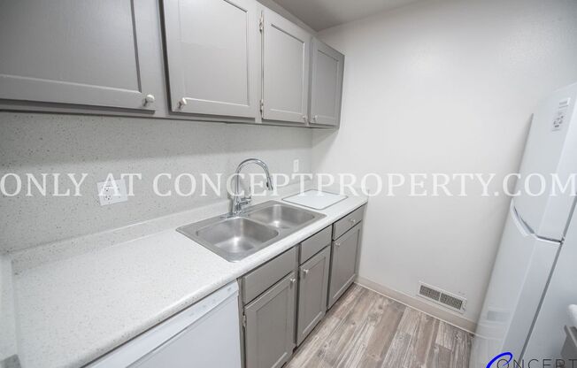 2 beds, 1 bath, 900 sqft, $1,275, Unit 44 PR