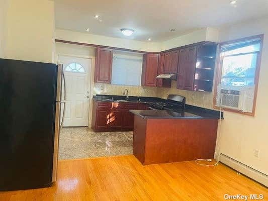 2 beds, 1 bath, 850 sqft, $2,700