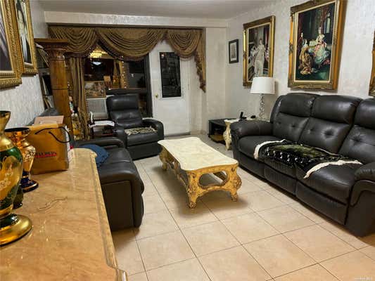 1 bed, 1 bath, 750 sqft, $2,400