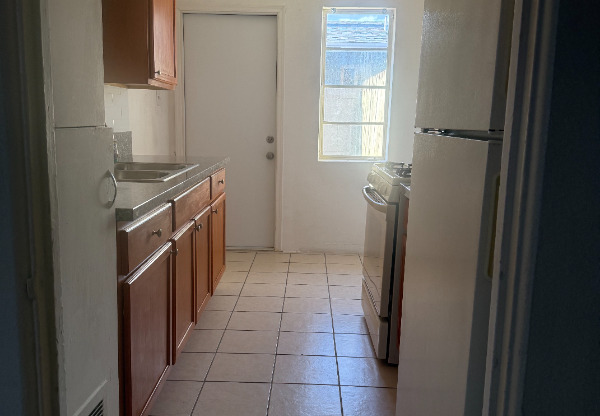 1813 N 18 ST