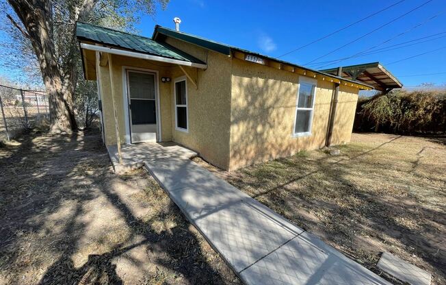 1117 1/2 W. University Dr.
