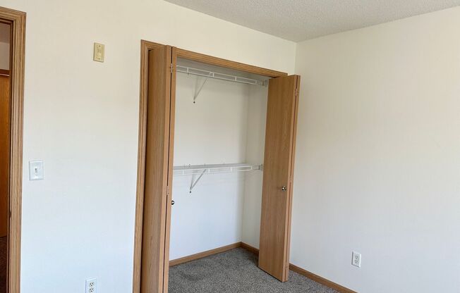 1 bed, 1 bath, $940, Unit 104