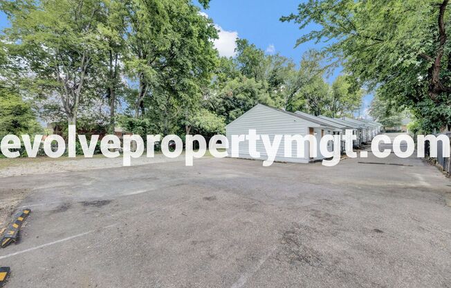 2968 YALE AVE