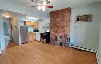 2 beds, 2 baths, $1,195, Unit Apt. 1