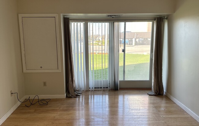 1 bed, 1 bath, 640 sqft, $2,000, Unit 113