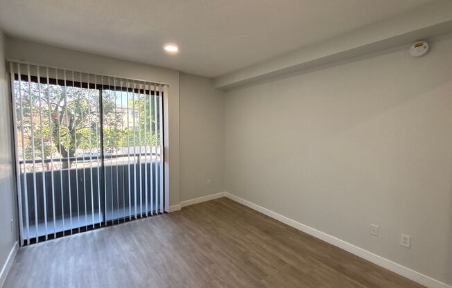 1 bed, 1 bath, 700 sqft, $1,648, Unit 107