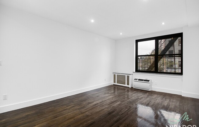 Studio, 1 bath, $3,500, Unit 3C