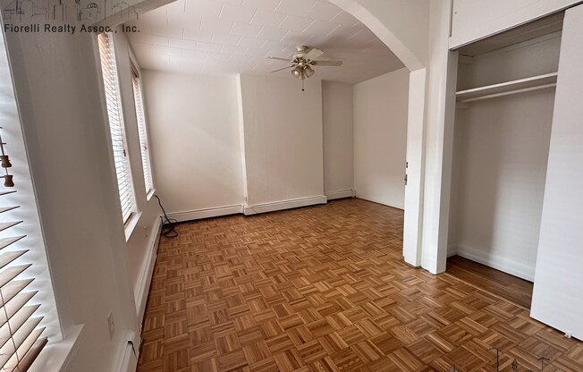 184 Salem St 3