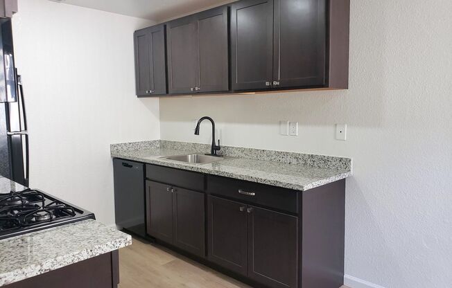 1 bed, 1 bath, 650 sqft, $1,829, Unit 212