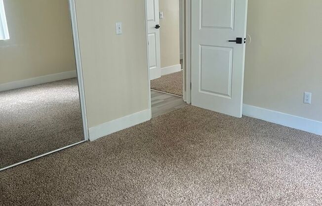 2 beds, 1 bath, 896 sqft, $1,895, Unit 001