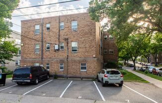 3201 Girard Ave S