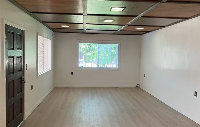820 Lone Palm Ave., Modesto, CA 95351