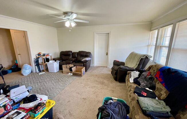 2114 N Summit