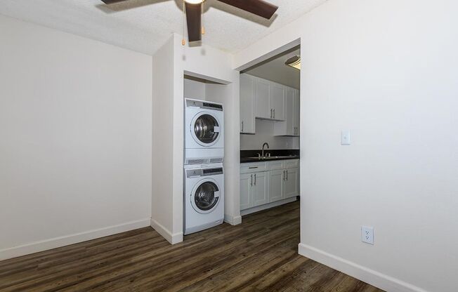 2 beds, 2 baths, 955 sqft, $2,810, Unit Unit 92