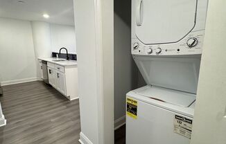 3 beds, 2 baths, 1,292 sqft, $1,840, Unit Unit 301 (Loft)