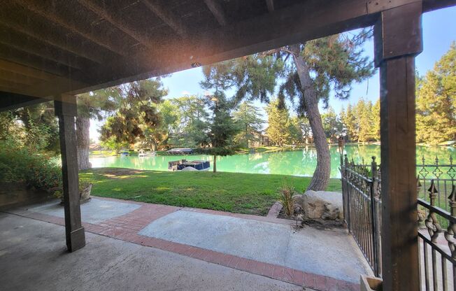 4147 Pinewood Lake - House with Office