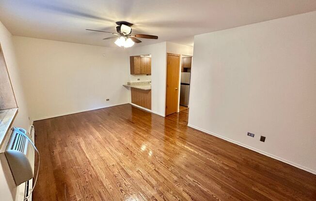 Studio, 1 bath, 450 sqft, $1,645, Unit 531-306