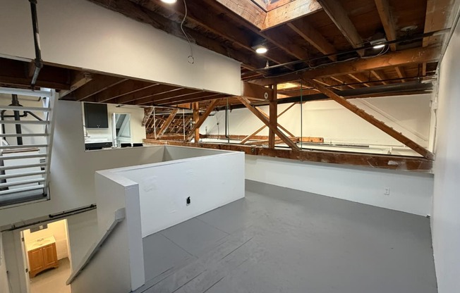 4001 SAN LEANDRO ST