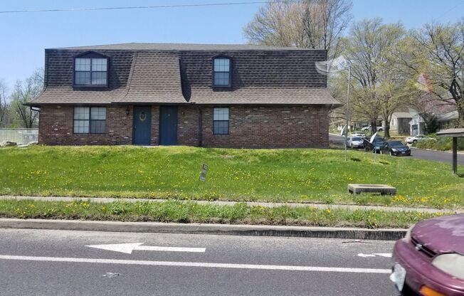 1720 Amelia St