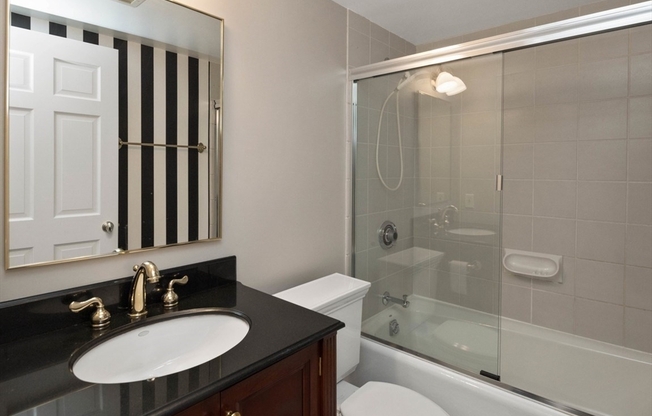 2 beds, 2 baths, 1,210 sqft, $5,500, Unit W907