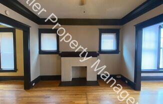 2 beds, 1 bath, $1,345, Unit 4048 Cleveland Apt 2W