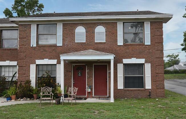 2726 GRAY FOX LN
