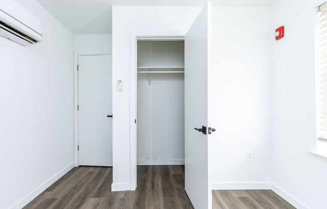 3 beds, 2 baths, 1,171 sqft, $1,950, Unit 1