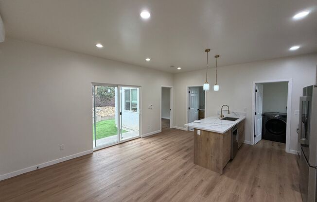 5418-5420 Baja Drive