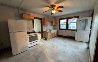 2 beds, 1 bath, $1,450, Unit 1