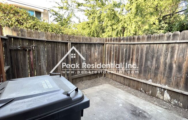 2 beds, 1 bath, $1,425, Unit #4