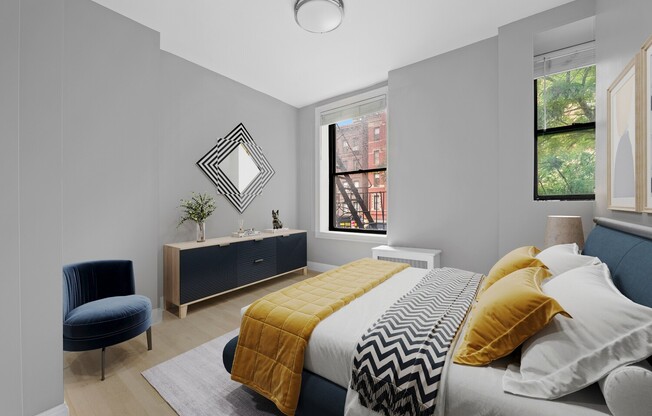 76 W 69 ST