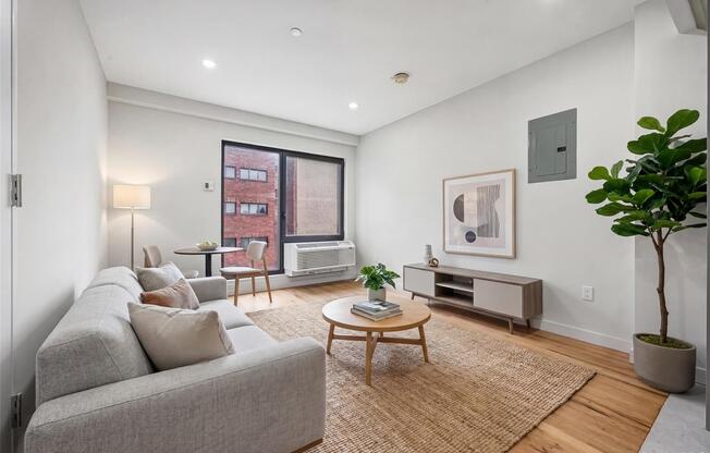 Studio, 1 bath, 376 sqft, $2,950, Unit 3K