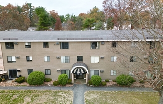 2 beds, 1 bath, 829 sqft, $1,900, Unit 227