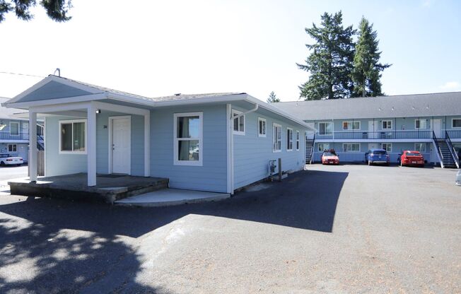 3 beds, 1.5 baths, 930 sqft, $1,995, Unit 36