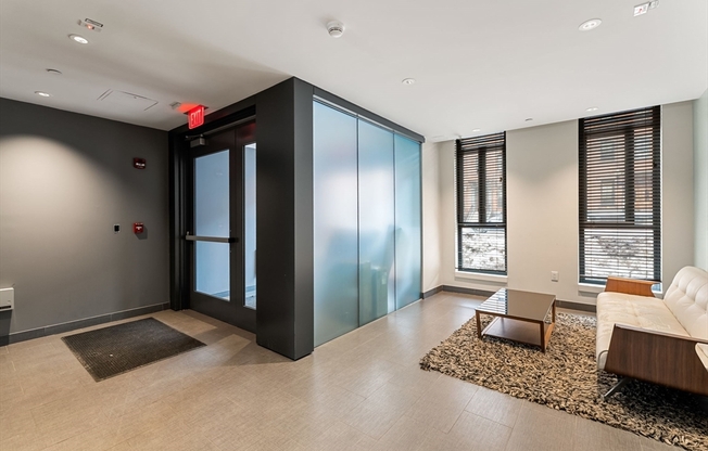 1 bed, 1 bath, 578 sqft, $3,000, Unit 304