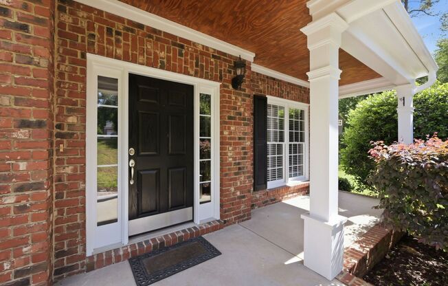 Gorgeous and Spacious 5 Bedroom Home, Cul-de-sac lot, Vaulted Ceilings, Large Backyard, Stunning Hardwoods!