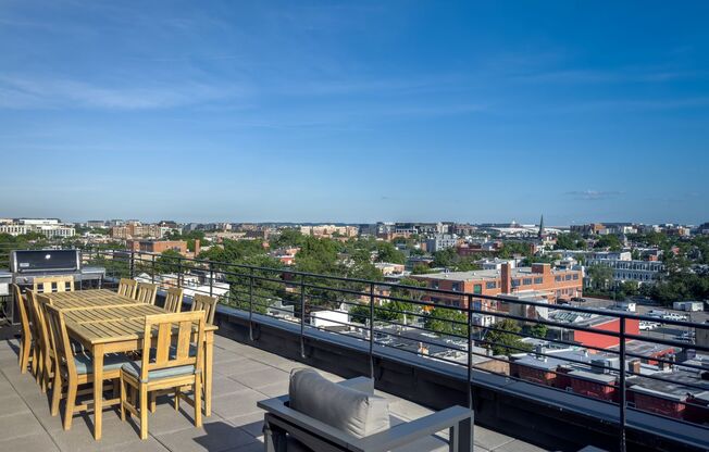 1 bed, 1 bath, $2,650, Unit 702