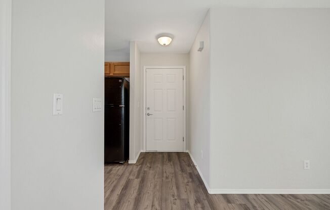 Two-Story 3-Bedroom, 2.5-Bath Home Near Nellis and Hacienda