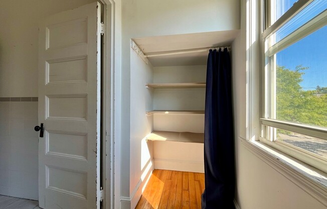 34 PELHAM ST